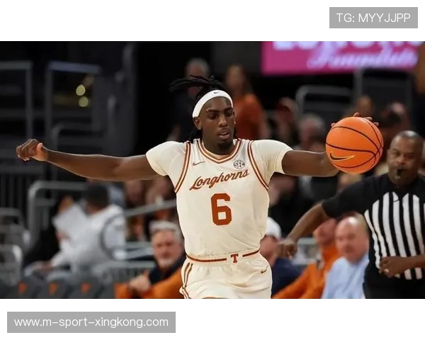 勇士悄悄试训新内线:身高 2 米 21 勇士悄悄试训新内线:身高 2 米 21