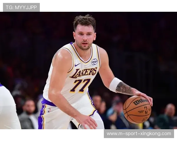 独行侠靠东契奇连续“阅读杀敌”,达拉斯掌控流程